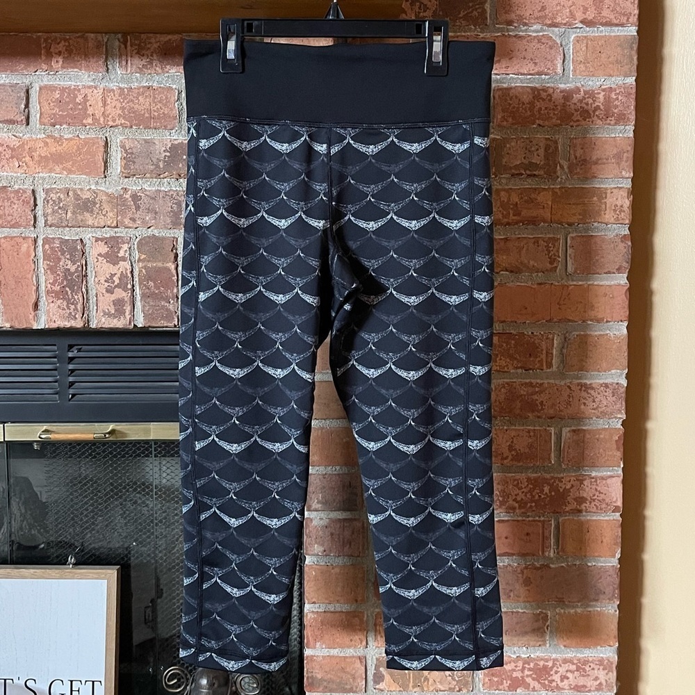 Vineyard Vines Performance Capri Leggings